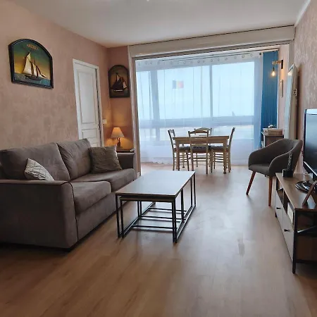 Les Sables, Cozy With Stunning Sea Views