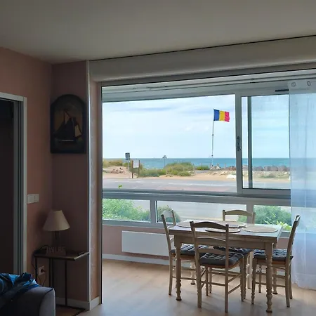 Appartamento Les Sables, Cozy With Stunning Sea Views Courseulles-sur-Mer